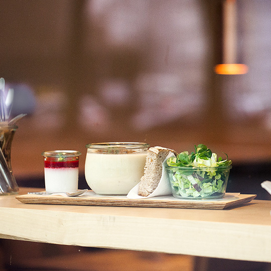 KOMBRINK – Café und Mittagstisch